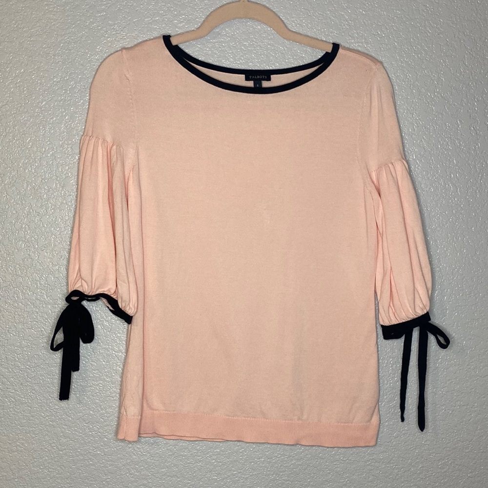 Talbots pink top with black detailed lining and ties, Size Small